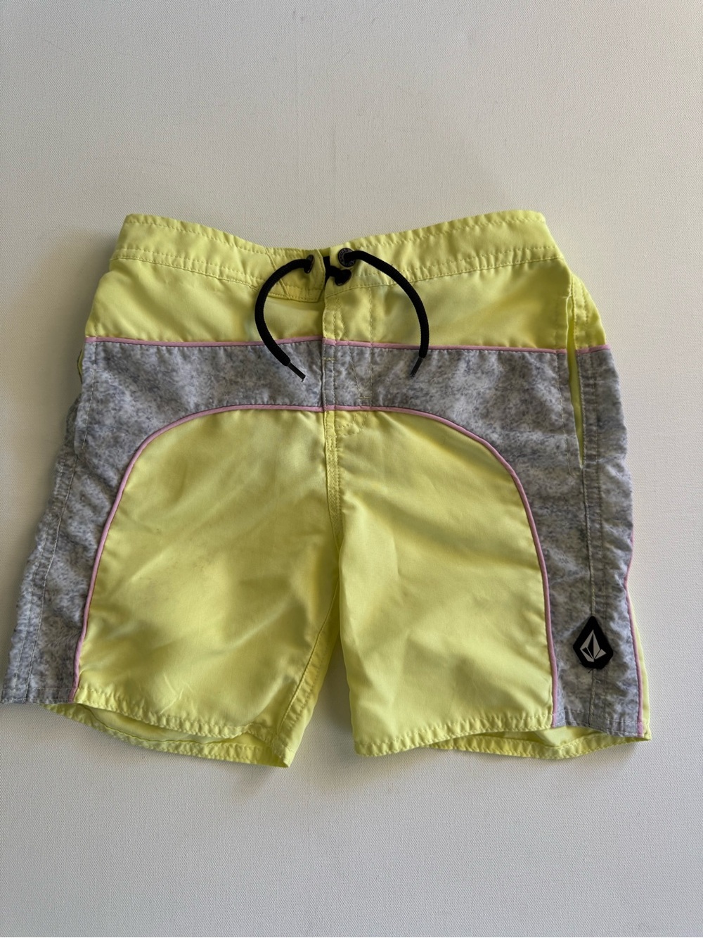 ✨Kids Volcom Kids Yellow and Gray Swim Shorts✨